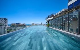Golden Lotus Grand Da Nang - Panoramic Rooftop Bar & Daily Afternoon Tea